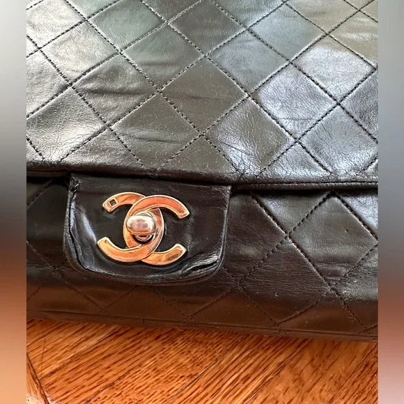 Vintage 1989 Chanel medium classic flap - Picture 6 of 16